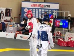 Alt�noval� Tekvandoculardan uluslararas� ba�ar�